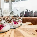 Enjoy The Alps - 4* Flachau