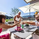 Lägenhetshotell Enjoy The Alps - 4*