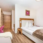 Enjoy The Alps - 4* Flachau