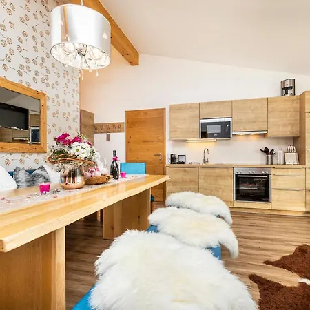 Enjoy The Alps Aparthotel 4*