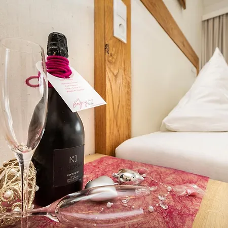 Enjoy The Alps Aparthotel 4*