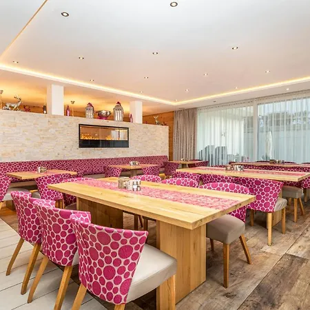 Enjoy The Alps Aparthotel