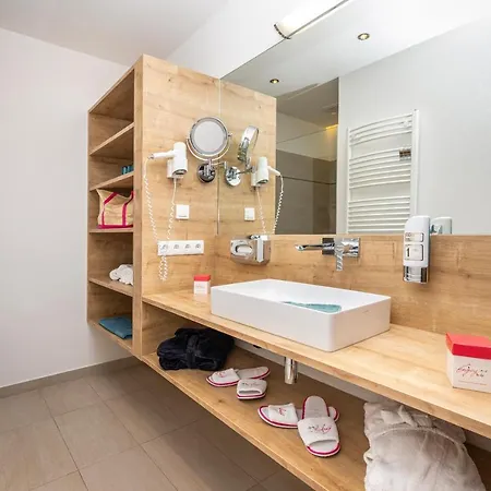 Ξενοδοχείο με διαμερίσματα Enjoy The Alps