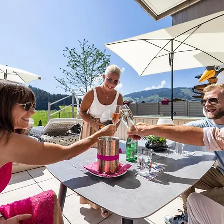 Ξενοδοχείο με διαμερίσματα Enjoy The Alps 4*