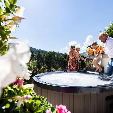 Enjoy The Alps - Aparthotel