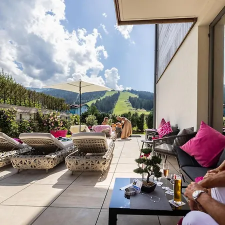 Enjoy The Alps - Aparthotel Flachau