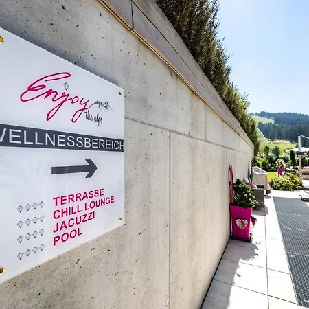 Aparthotel Enjoy The Alps
