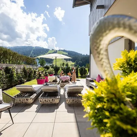 Enjoy The Alps Hotel apartamentowy 4*
