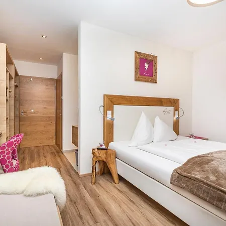 Enjoy The Alps 4* Φλαχάου