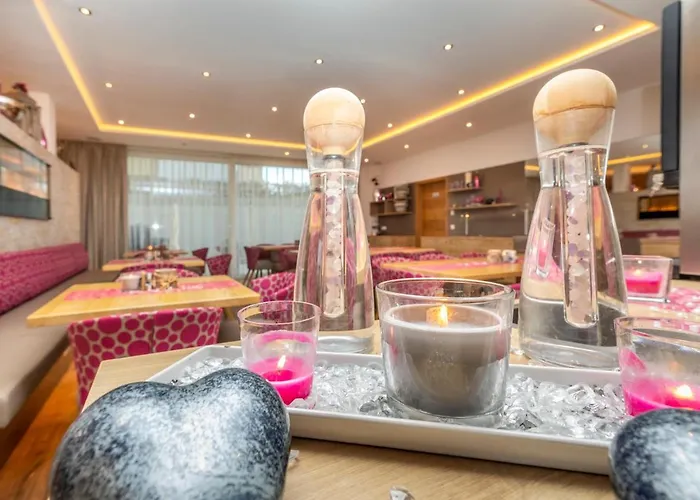 Hotel apartamentowy Enjoy The Alps 4*